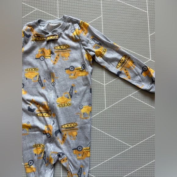 Carter's Other - Carter's|Babt boy/toddler Gray and Yellow footie pajamas with Construction Motif
